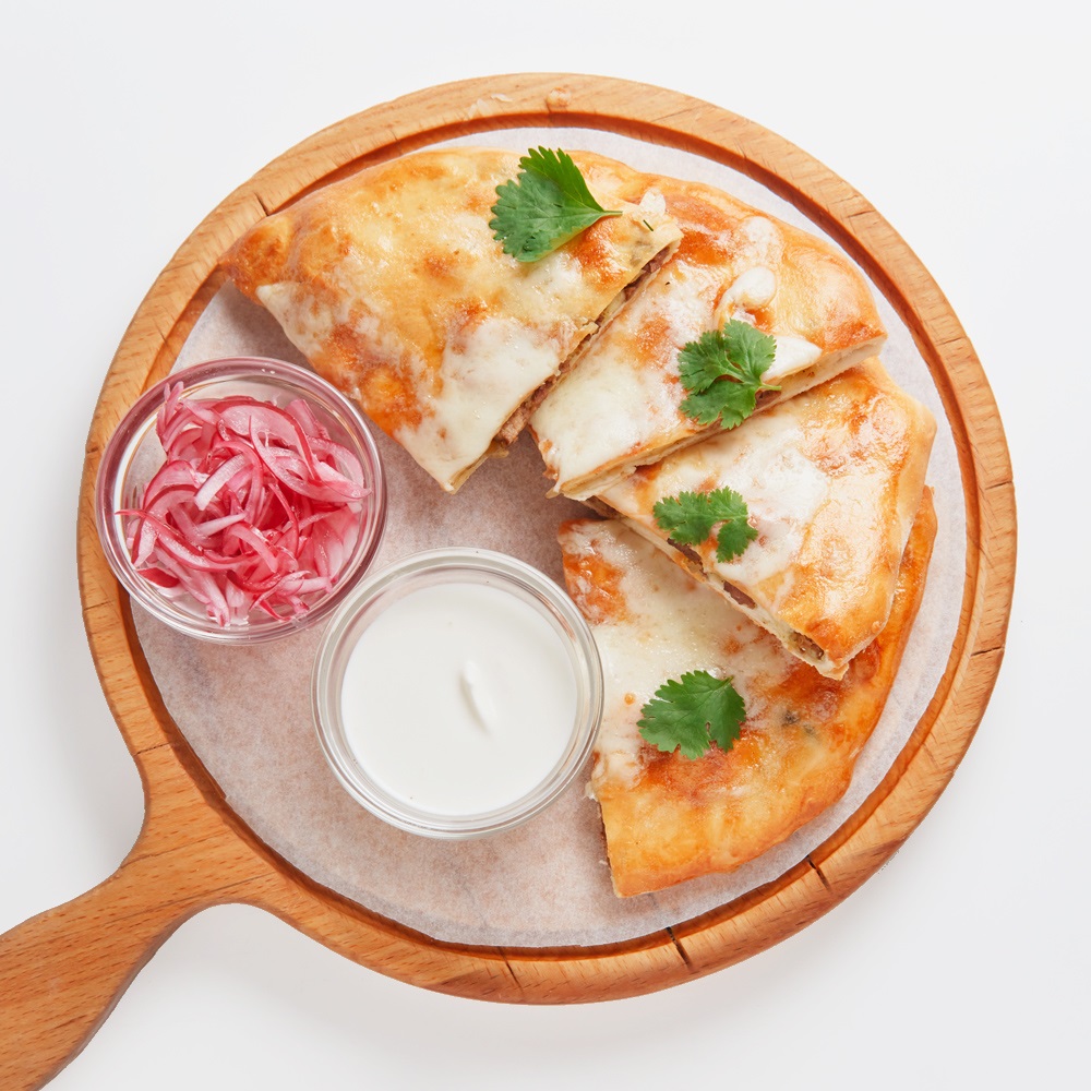 Хачапури Сванский с рубленым мясом